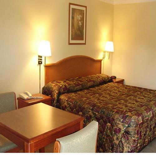 Red Carpet Inn - Natchez Oda fotoğraf